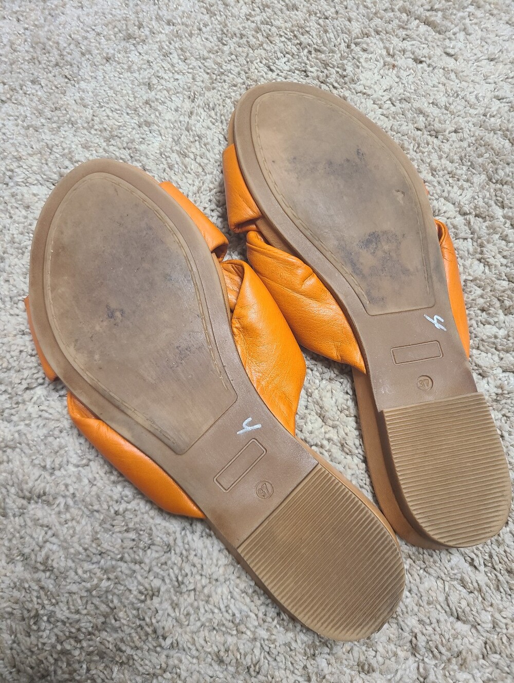 Miz Mooz Aliza Knot Sandal - Picture 3 of 3